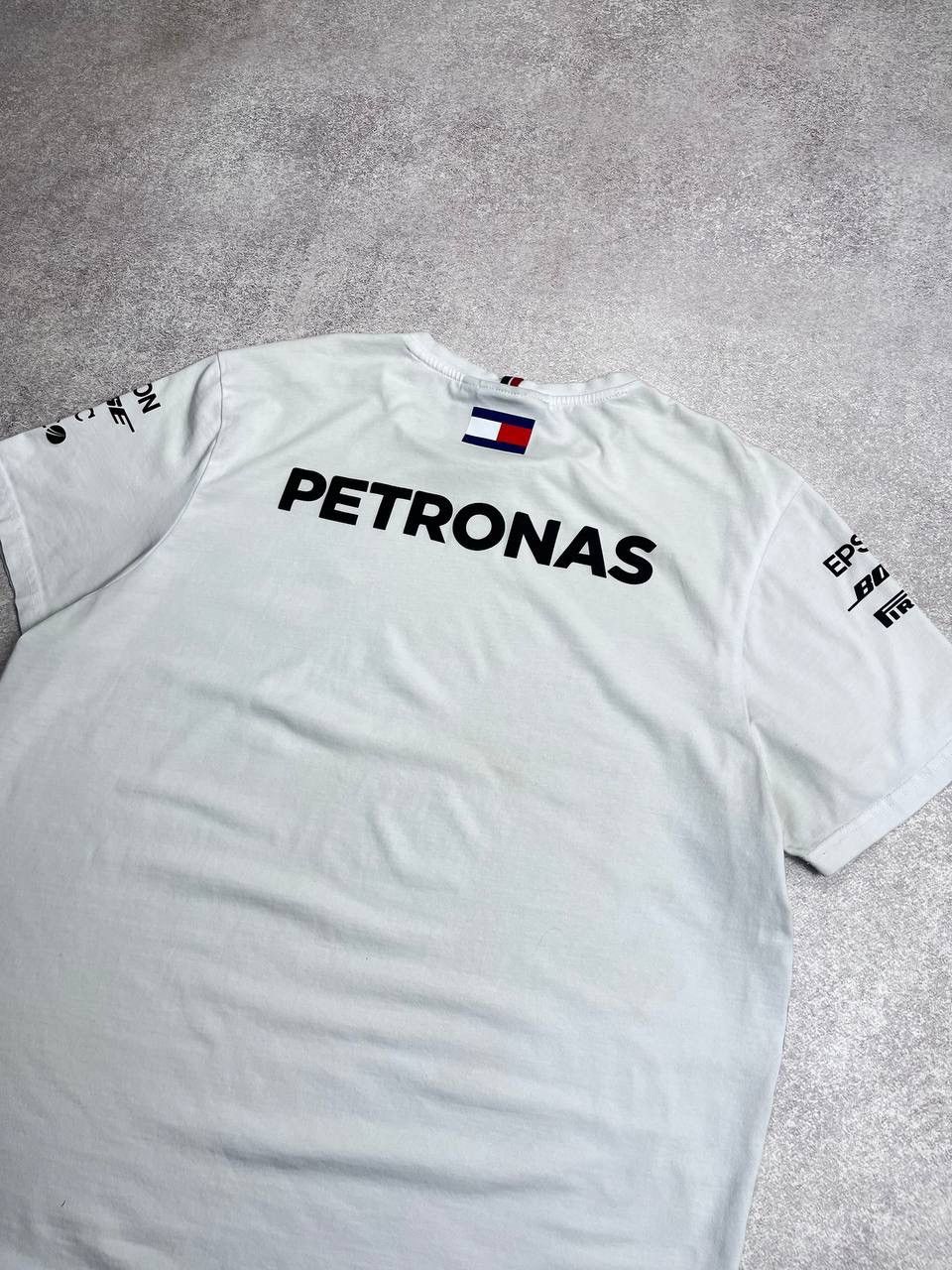 Vintage Vintage AMG Petronas F-1 Racing Nascar T-shirt Y2K XL Size US XL / EU 56 / 4 - 5 Thumbnail