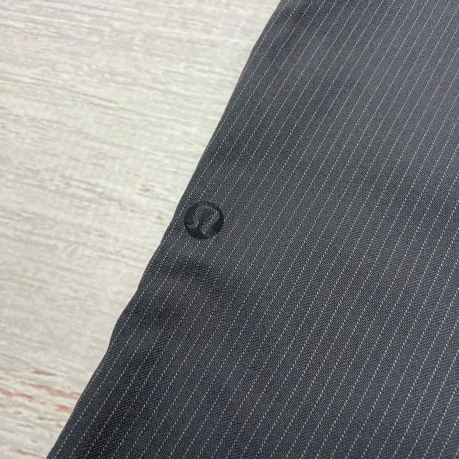 Lululemon Lululemon Commute Pant Dark Slate Pinstripe Vented Chino 30 Size US 30 / EU 46 - 5 Thumbnail