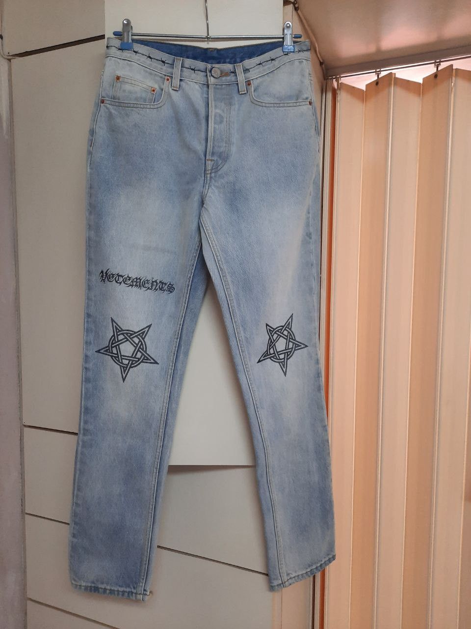 Vetements *New* Tattoo Star Jeans Denim Size US 32 / EU 48 - 1 Thumbnail