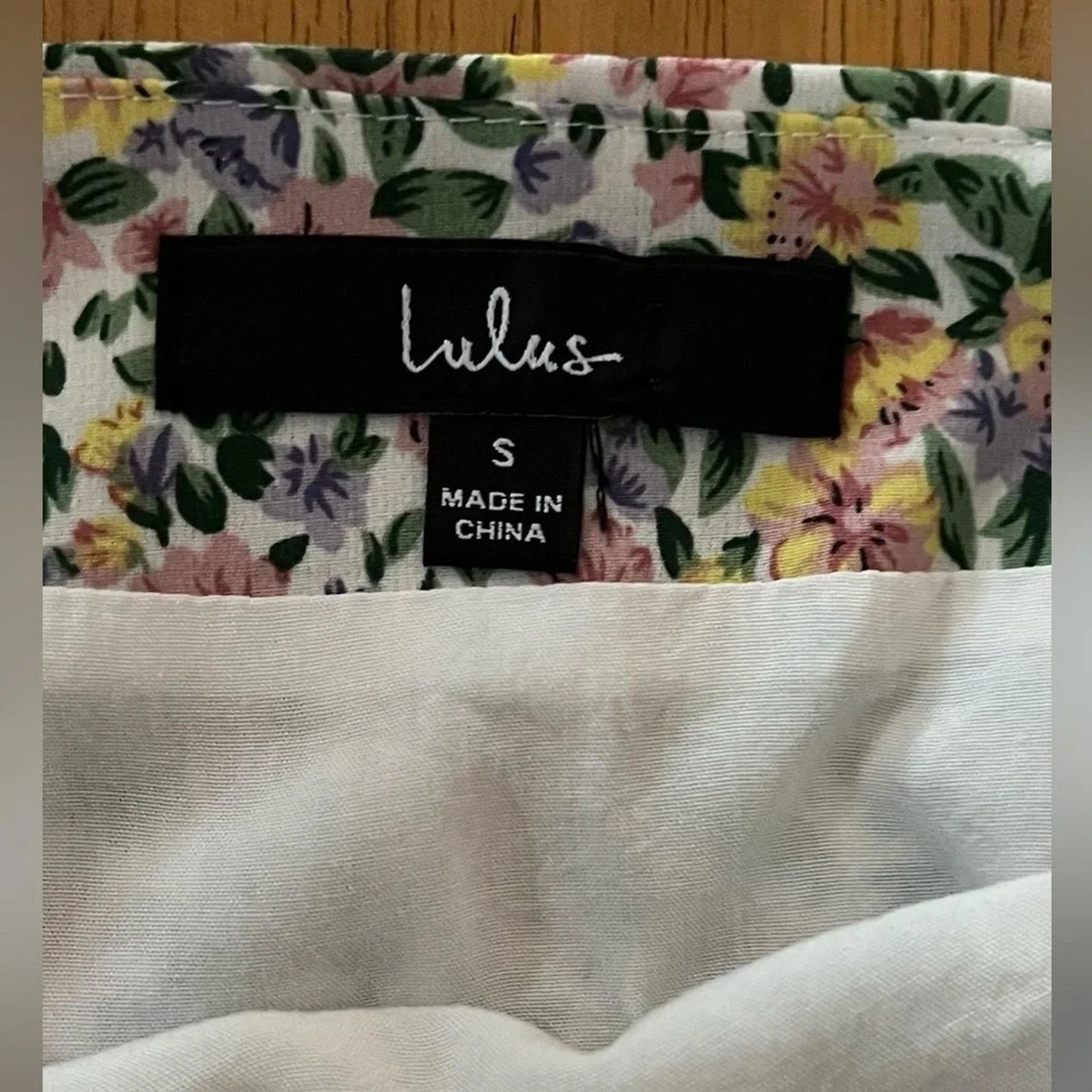 The Unbranded Brand Lulu’s floral print mini skirt, size small Size 28" / US 6 / IT 42 - 4 Thumbnail