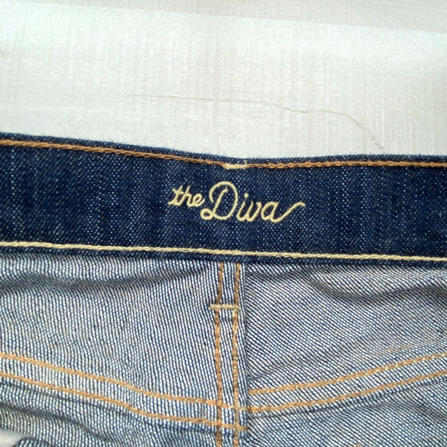 Old Navy Old Navy The Diva Dark Wash Low Rise Straight Jeans Women's 2 Short Blue Size 26" / US 2 / IT 38 - 4 Thumbnail