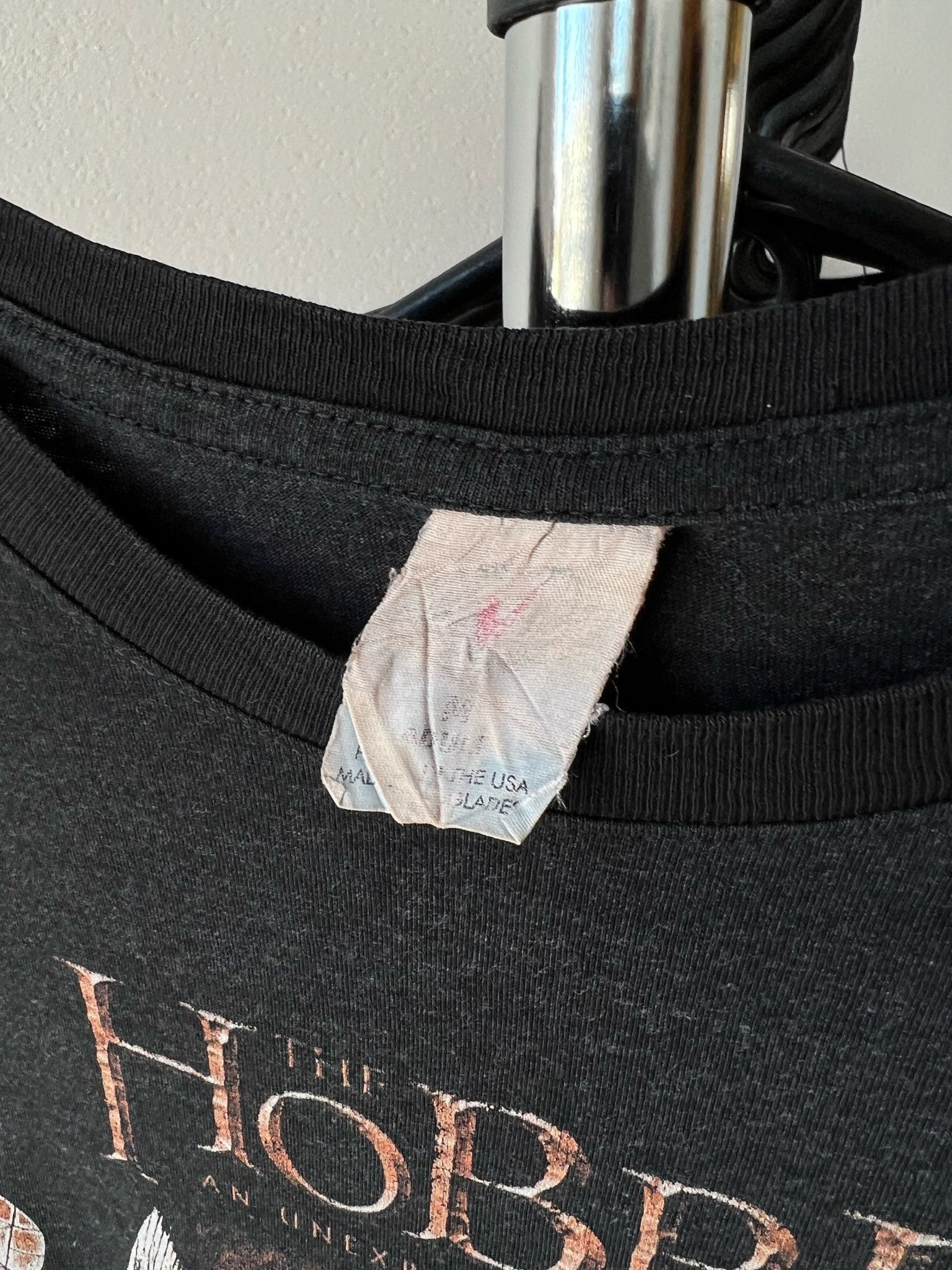 Gildan × Universal Studios The Lord of the rings hobbit T-shirt Size US M / EU 48-50 / 2 - 3 Thumbnail