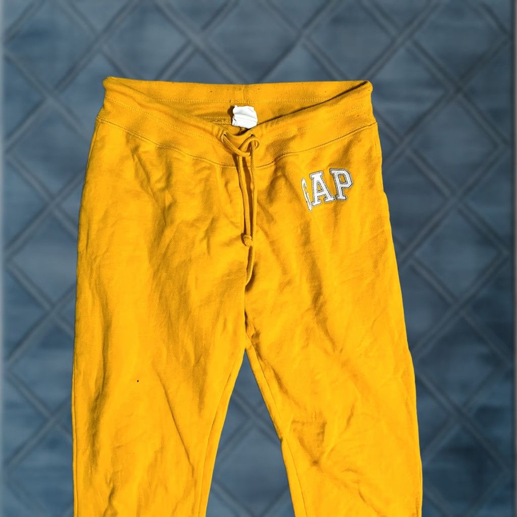 Gap Gap Sweatpants Logo Solid Yellow XS Womens Pants Activewear Lounge Pockets Adjustable Waist Breathable Lightweight 90s? Size 26" / US 2 / IT 38 - 1 Thumbnail