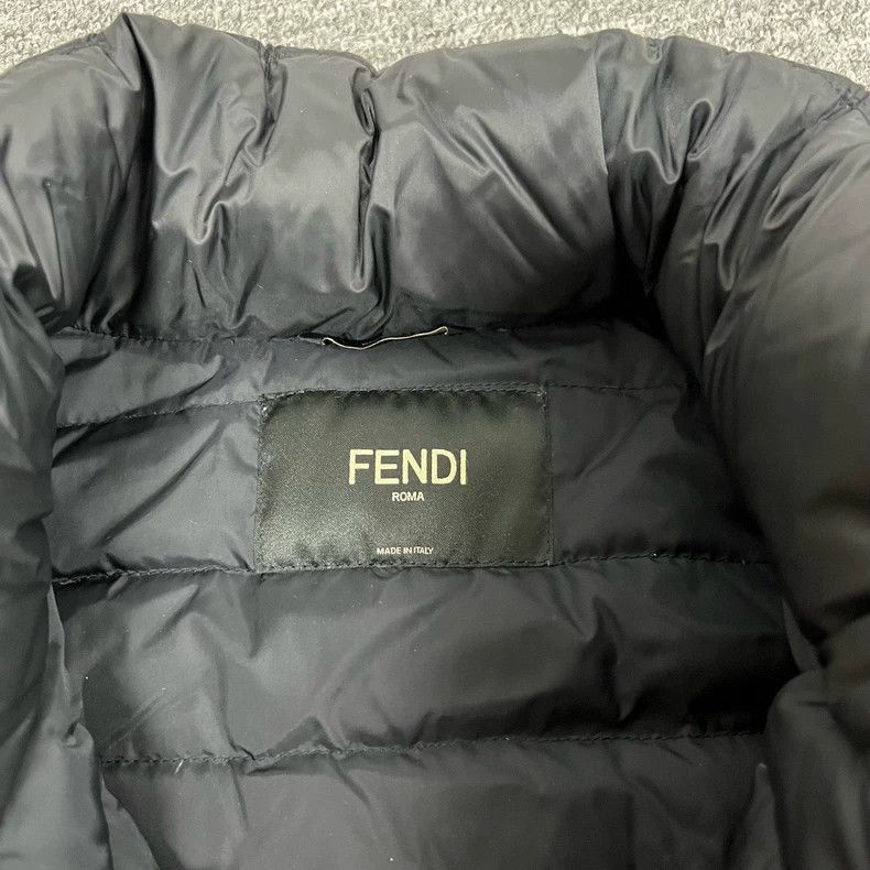 Fendi Black Puffer Jacket 46-2508