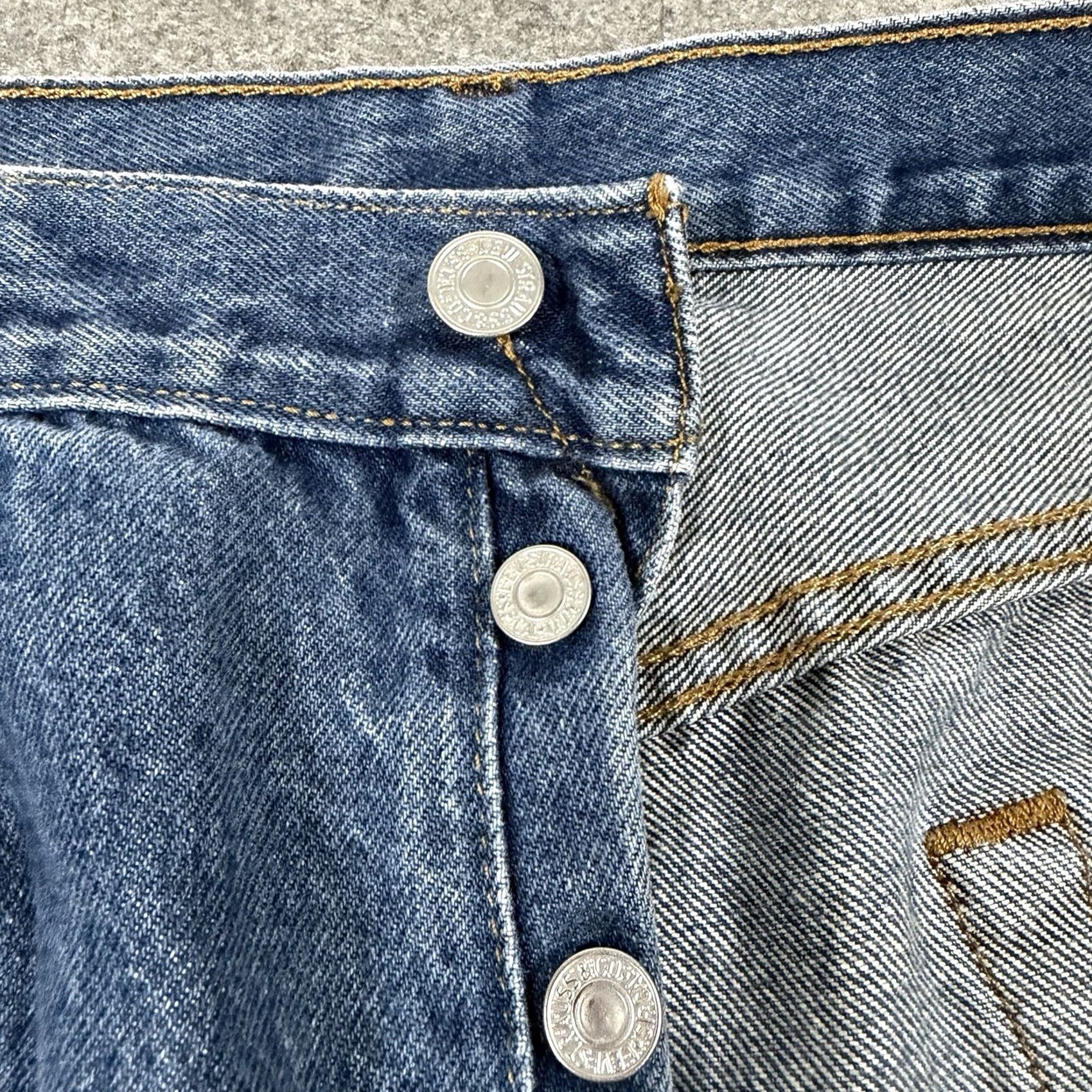 Levi's Levis 501 XX Classic Button Fly Jeans Men's 36x33 Blue Regular Denim Jeans 5-Pocket Straight Vintage No Mens Size US 36 / EU 52 - 7 Thumbnail