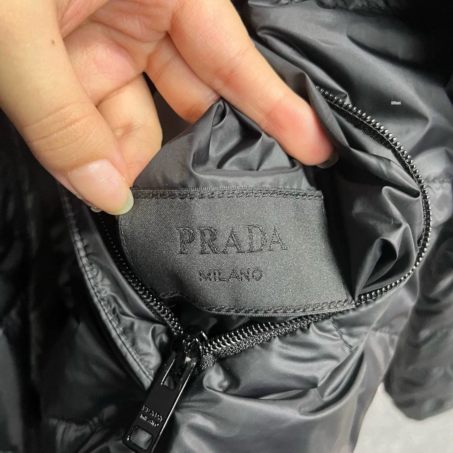 Prada Prada Black Stand Collar Loose Down Jacket Size US S / EU 44-46 / 1 - 4 Thumbnail