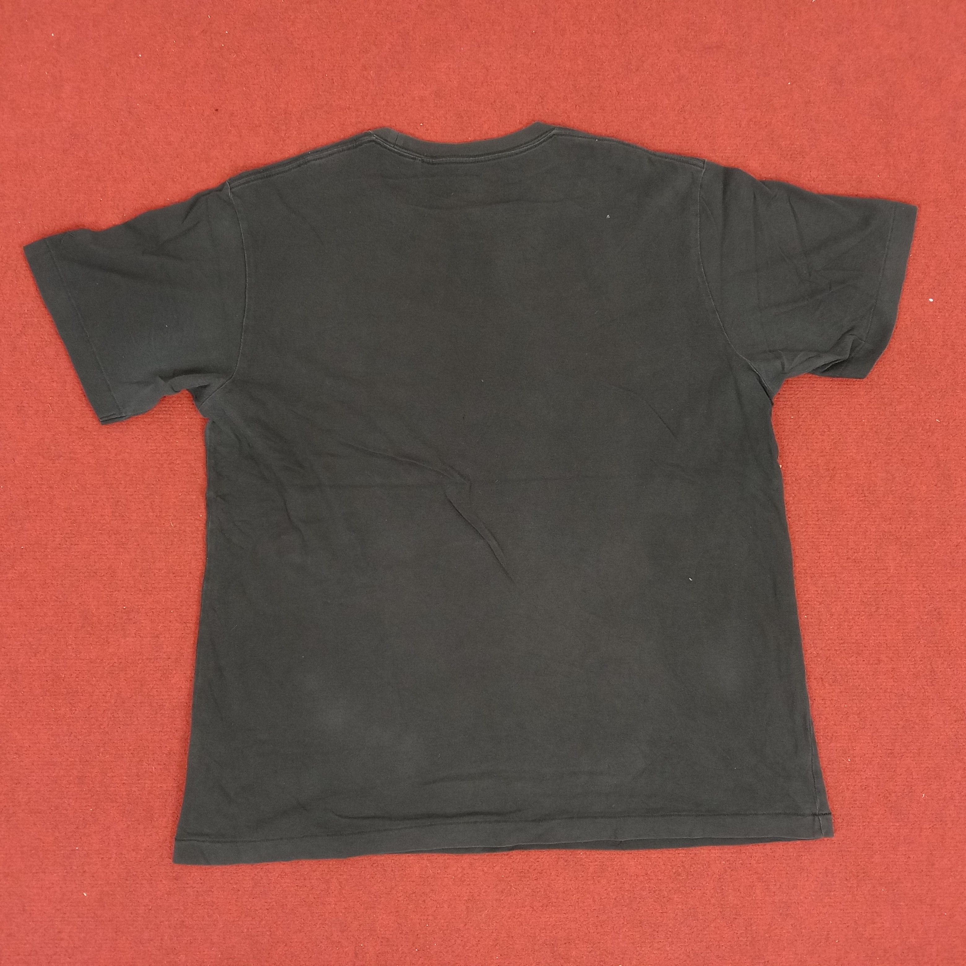 Kaws × Uniqlo Kaws x Japanese Brand Streetwear Big Print Design Tshirt Size US XL / EU 56 / 4 - 3 Thumbnail