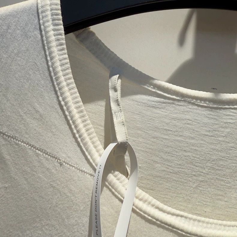 Balenciaga pure white short sleeve t-shirt Size US S / EU 44-46 / 1 - 3 Thumbnail