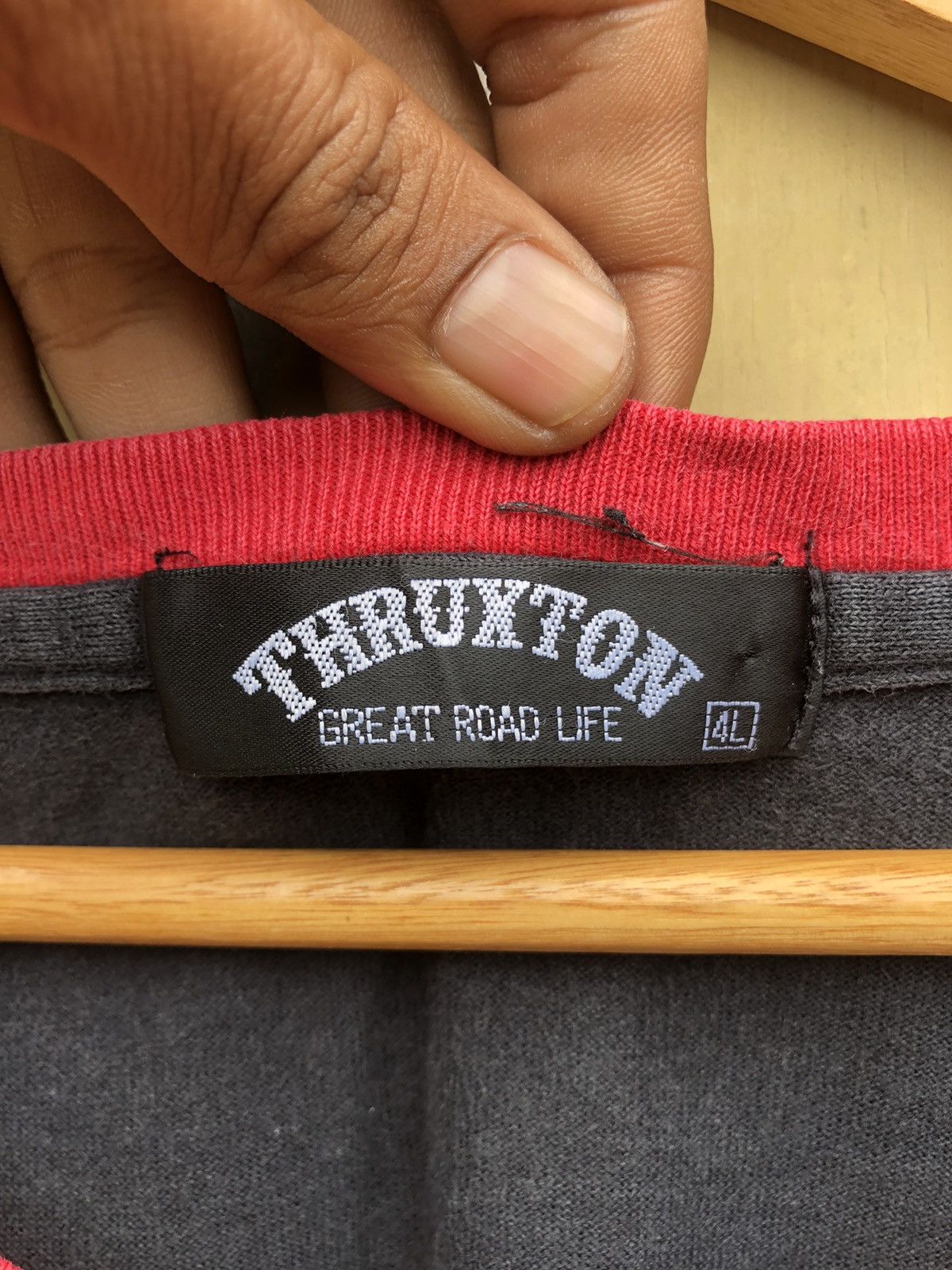 Harley Davidson × Japanese Brand × Vintage Vintage Thruxton Racingroad Motorcycle Team Old Dirty Tee Size US L / EU 52-54 / 3 - 17 Thumbnail
