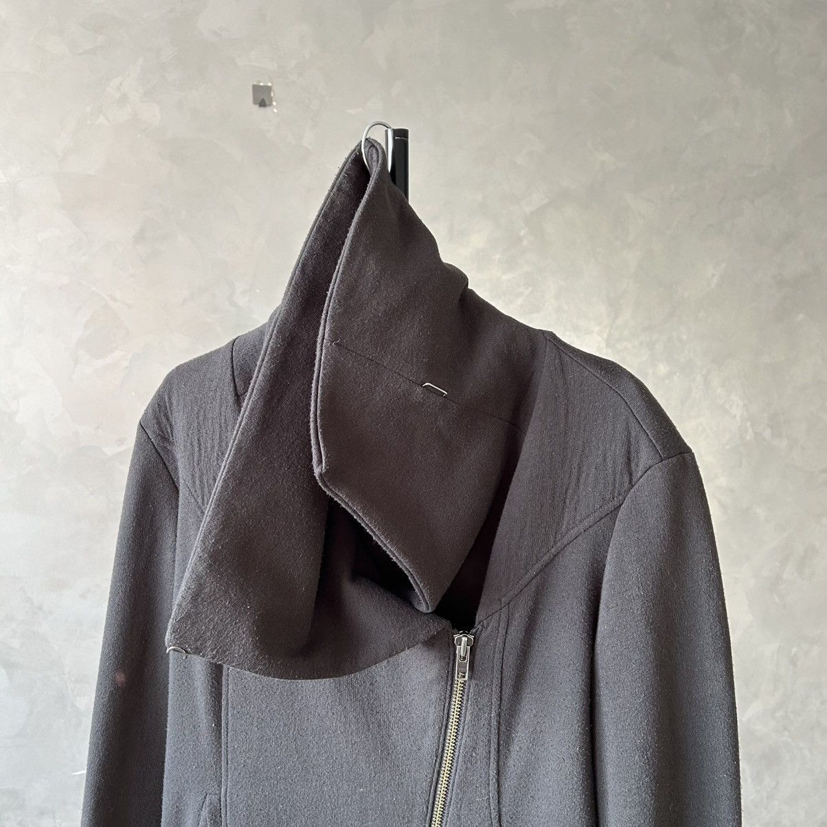 Helmut Lang Vintage Helmut Lang Asymmetrical Zip Up Size US M / EU 48-50 / 2 - 13 Thumbnail