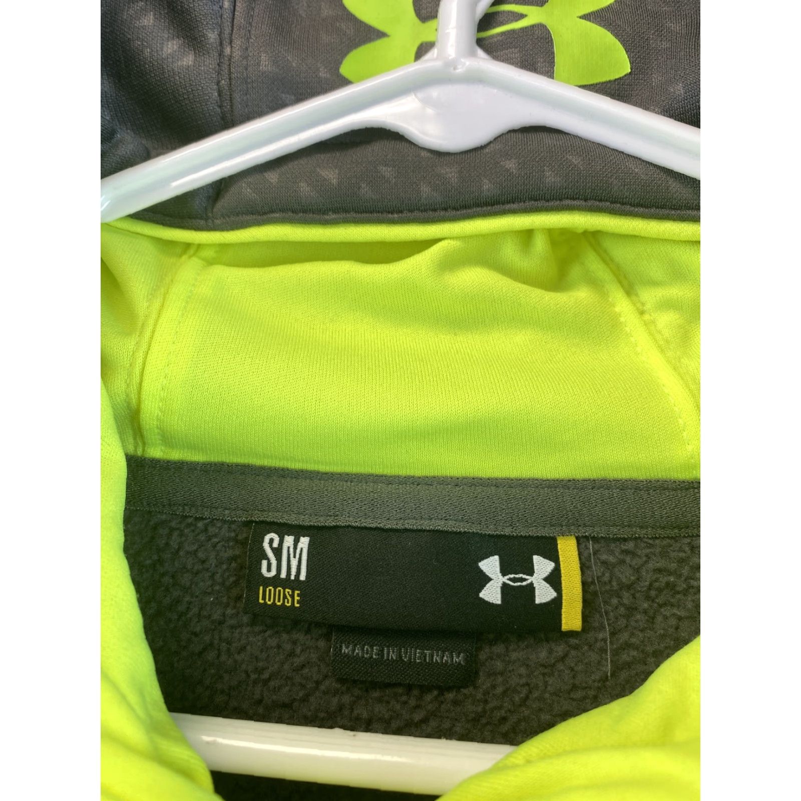 Under Armour VINTAGE Under Armour Hoodie Gray Adult Small Pullover 88-30 Mens S Size US S / EU 44-46 / 1 - 5 Thumbnail