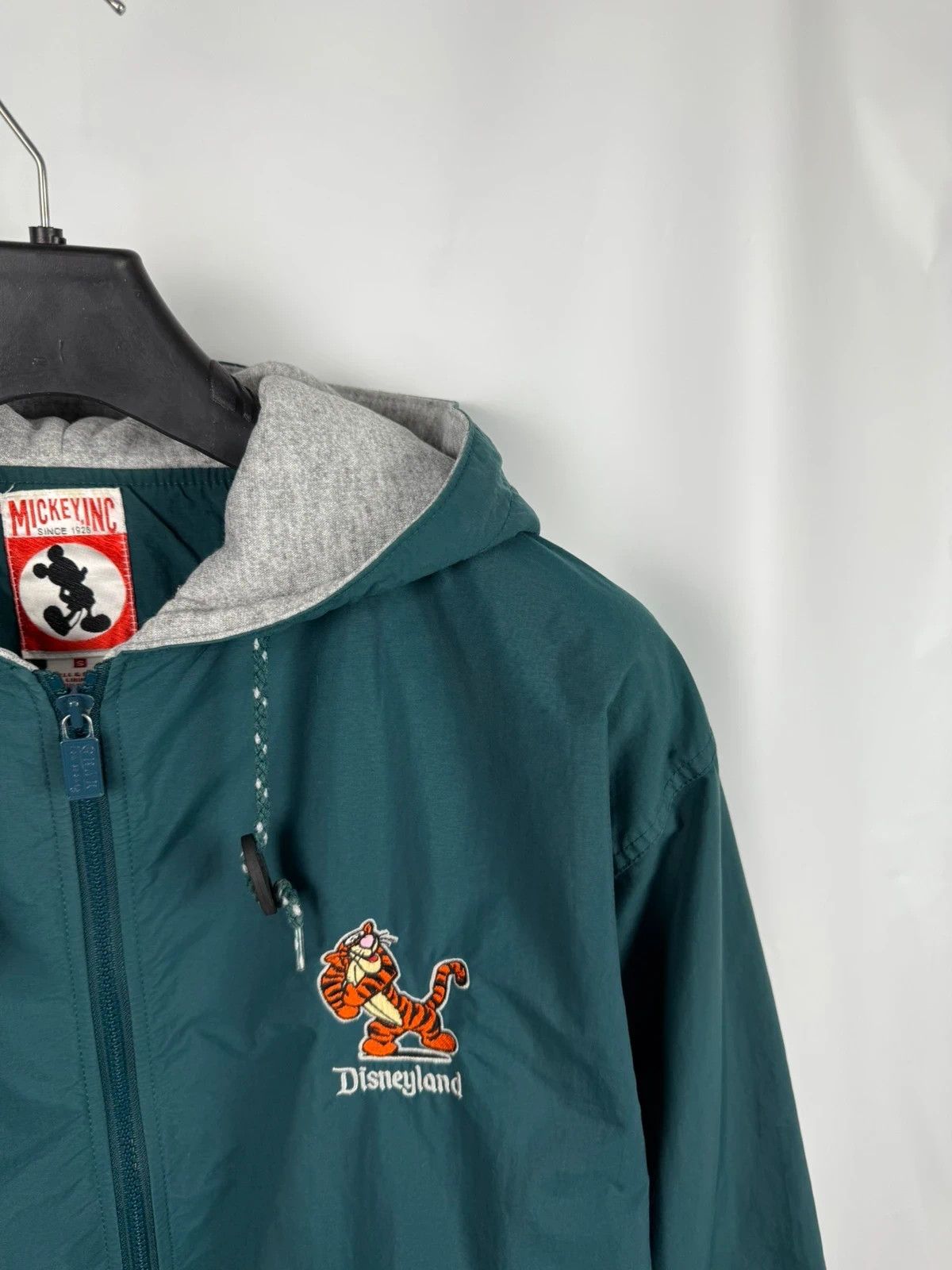 Disney Tiger Mickey Inc. Vintage Bomber Jacket 90s size S Size US S / EU 44-46 / 1 - 3 Thumbnail