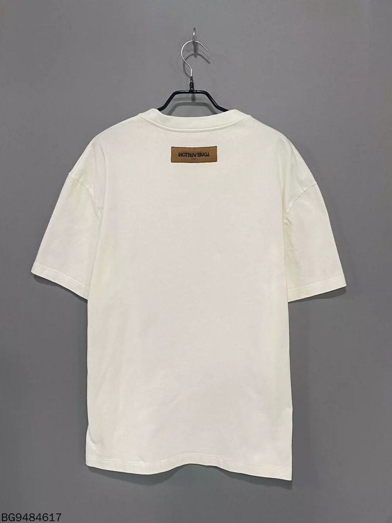 Louis Vuitton Louis Vuitton Pharrell Logo Short Sleeve Tee- Size L / US 10 / IT 46 - 3 Thumbnail