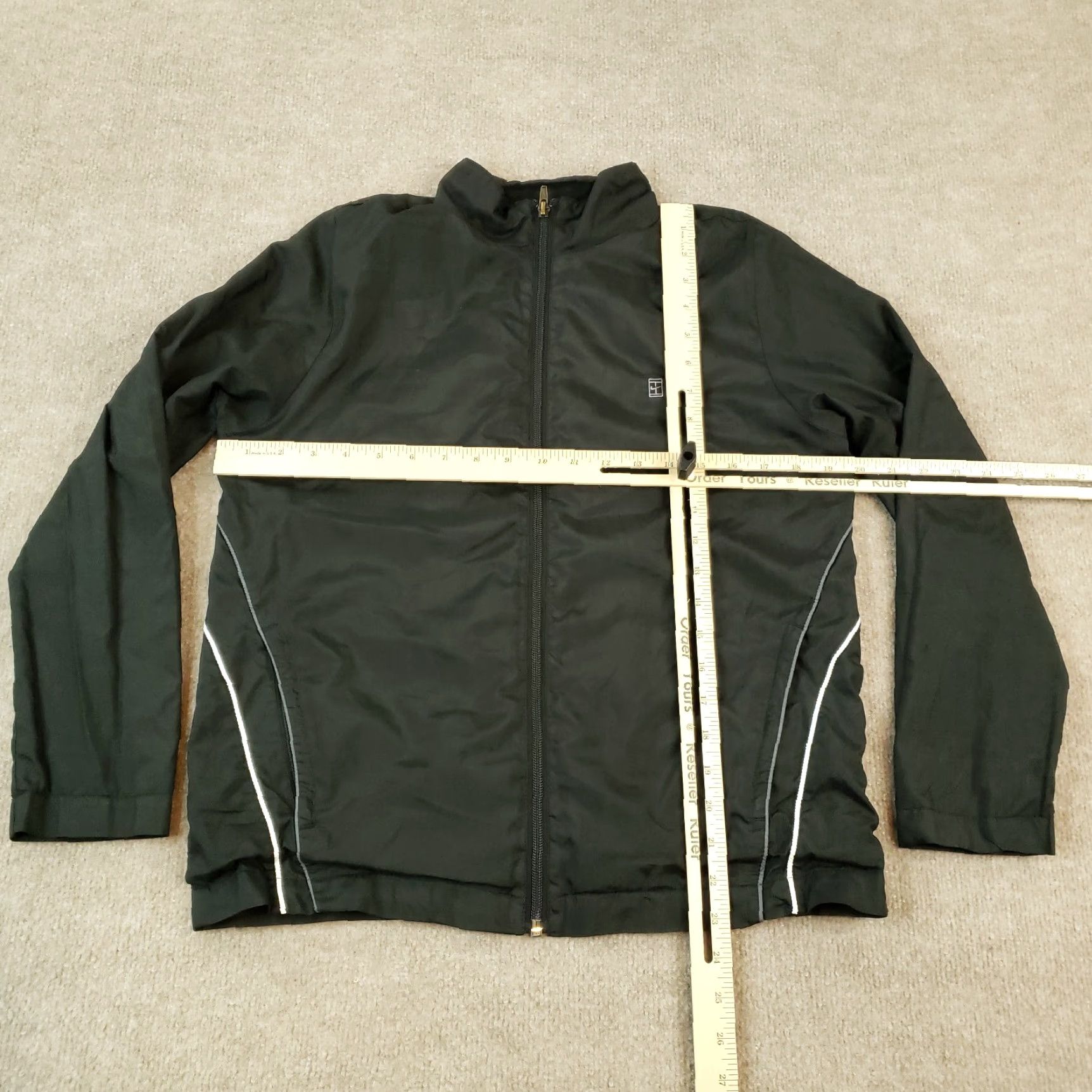 Nike VINTAGE Nike Windbreaker Jacket Womens Medium Black Lightweight Size M / US 6-8 / IT 42-44 - 2 Thumbnail