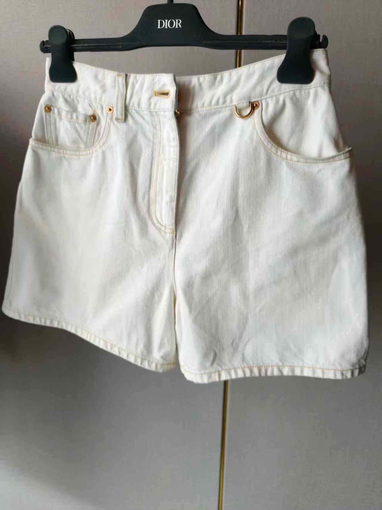 Louis Vuitton LV Women's Shorts Size 32" / US 10 / IT 46 - 1 Thumbnail