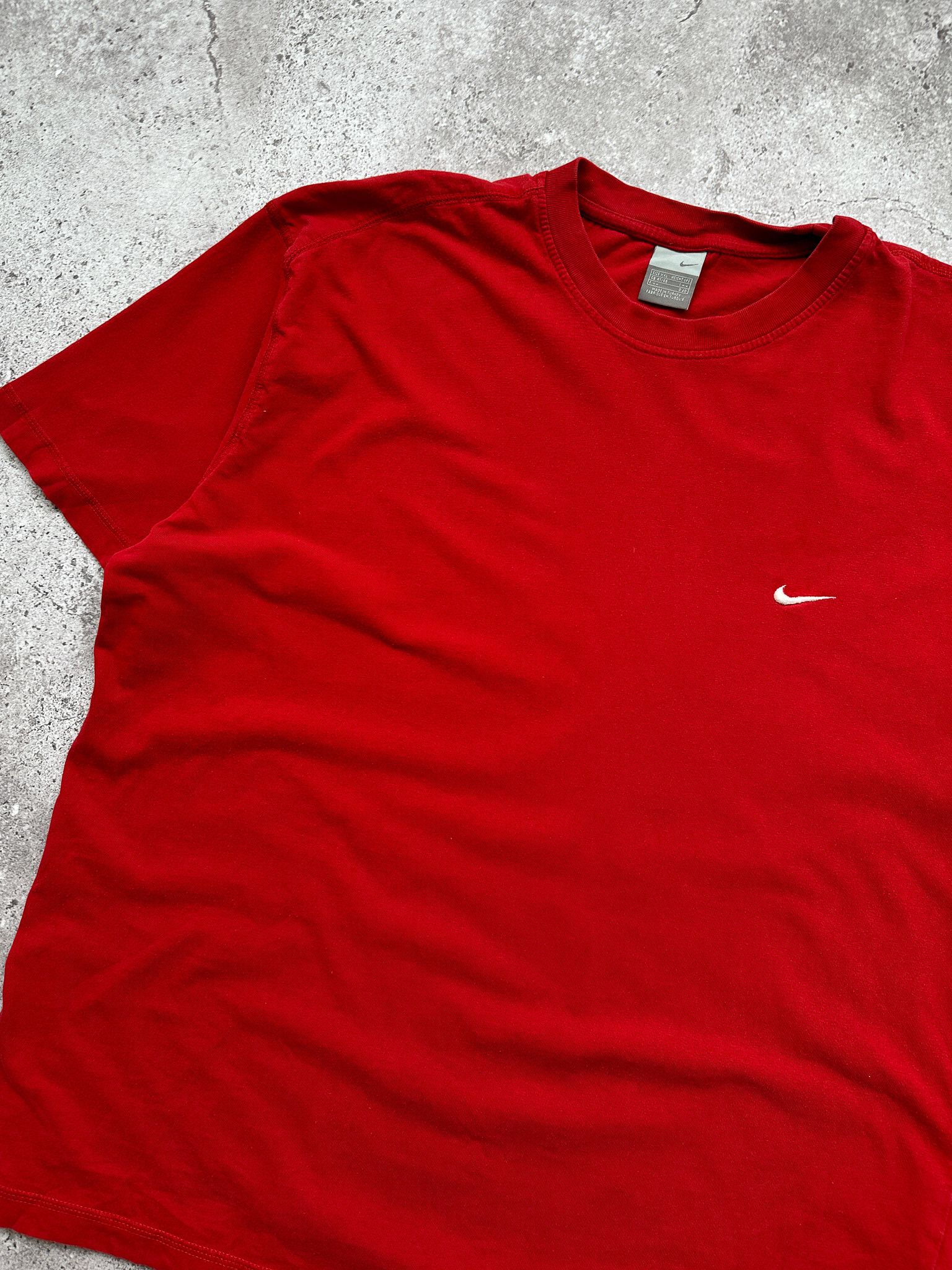 Nike Vintage Nike Swoosh Red Tee Shirt Size XL XXL Size US XL / EU 56 / 4 - 4 Thumbnail