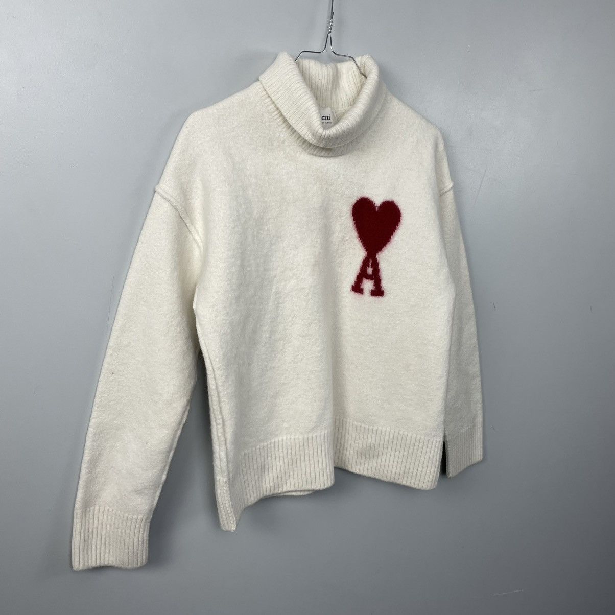 AMI AMI Alexandre Mattiussi Turtleneck Sweater White/Red sz M-L Size M / US 6-8 / IT 42-44 - 1 Thumbnail