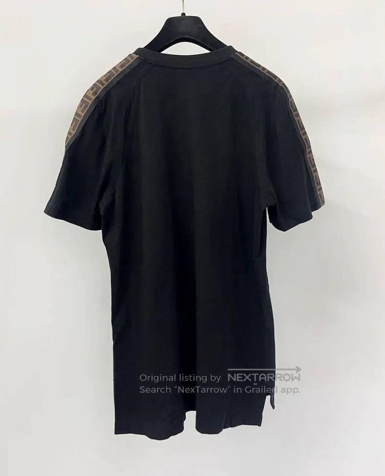 Fendi Fendi Side Old Logo Short Sleeve T-Shirt with Large Logo Size M / US 6-8 / IT 42-44 - 2 Thumbnail