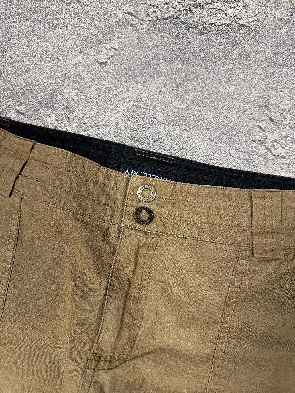 Arc'teryx Arcteryx cargo pants sz 10 Size 32" / US 10 / IT 46 - 4 Thumbnail
