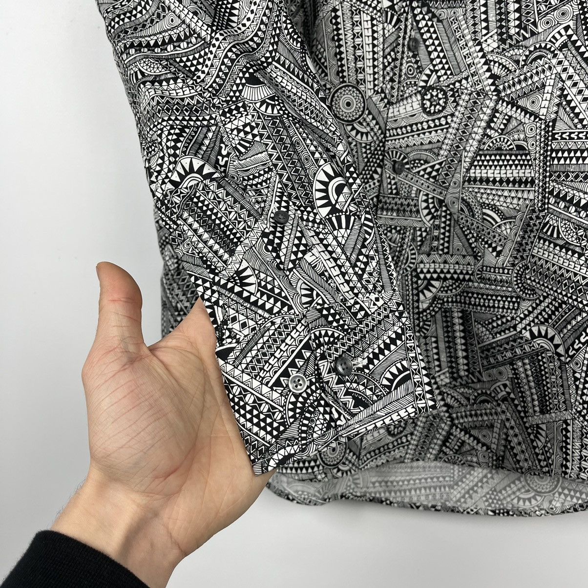 Hugo Boss NWT Hugo Boss x Meissen capsule collection abstract shirt Size US M / EU 48-50 / 2 - 12 Thumbnail