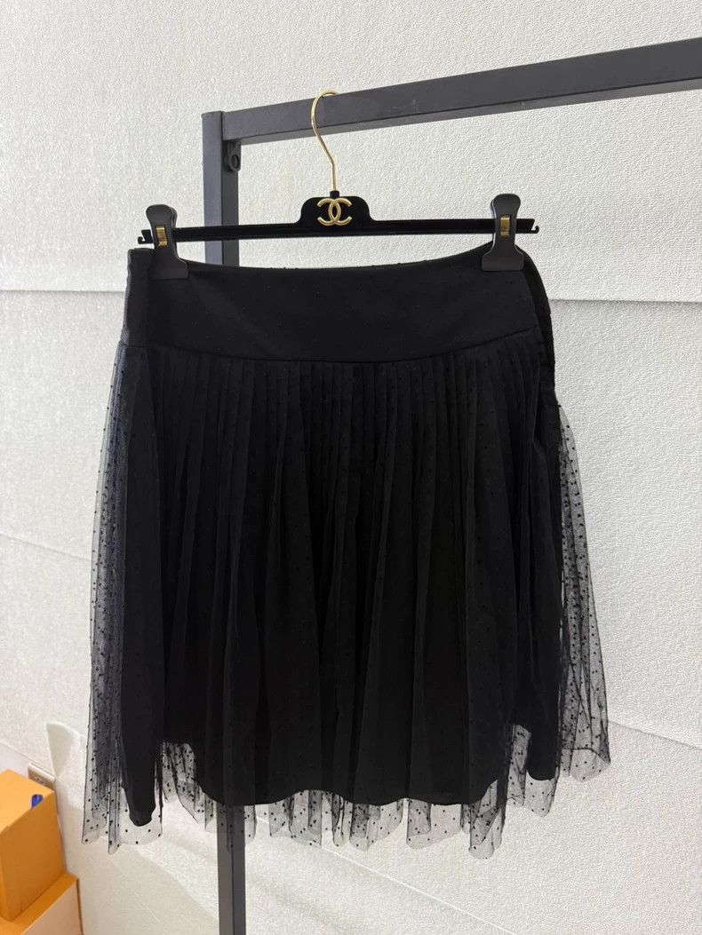black polka dot tulle skirt-dmc