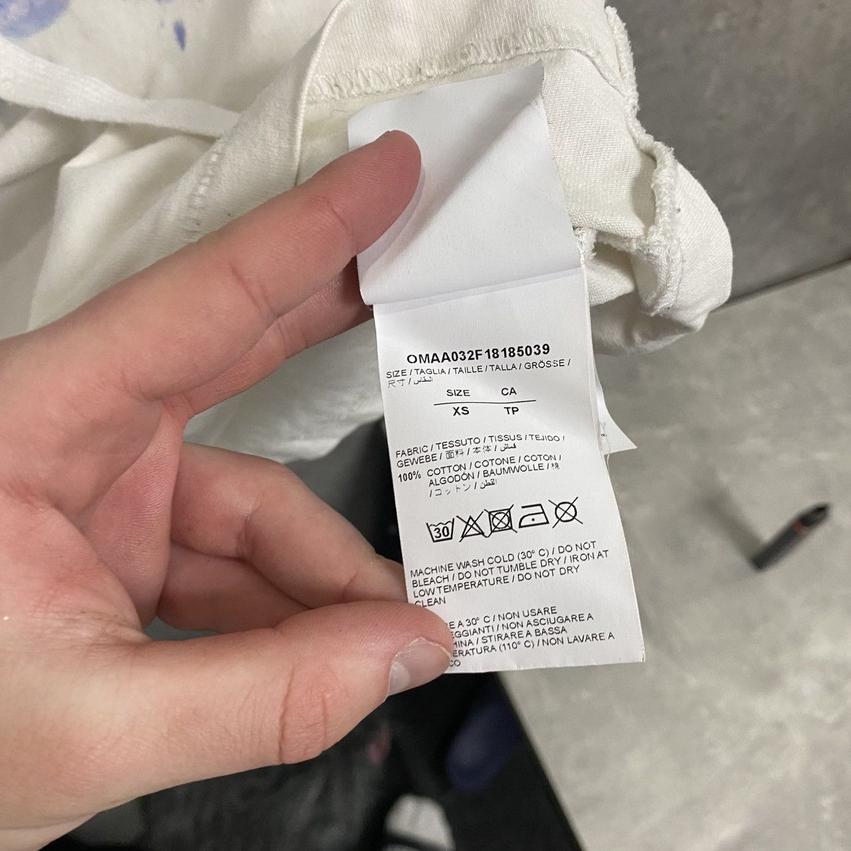 Off-White Off-White World Hand T-Shirt Size US S / EU 44-46 / 1 - 19 Thumbnail