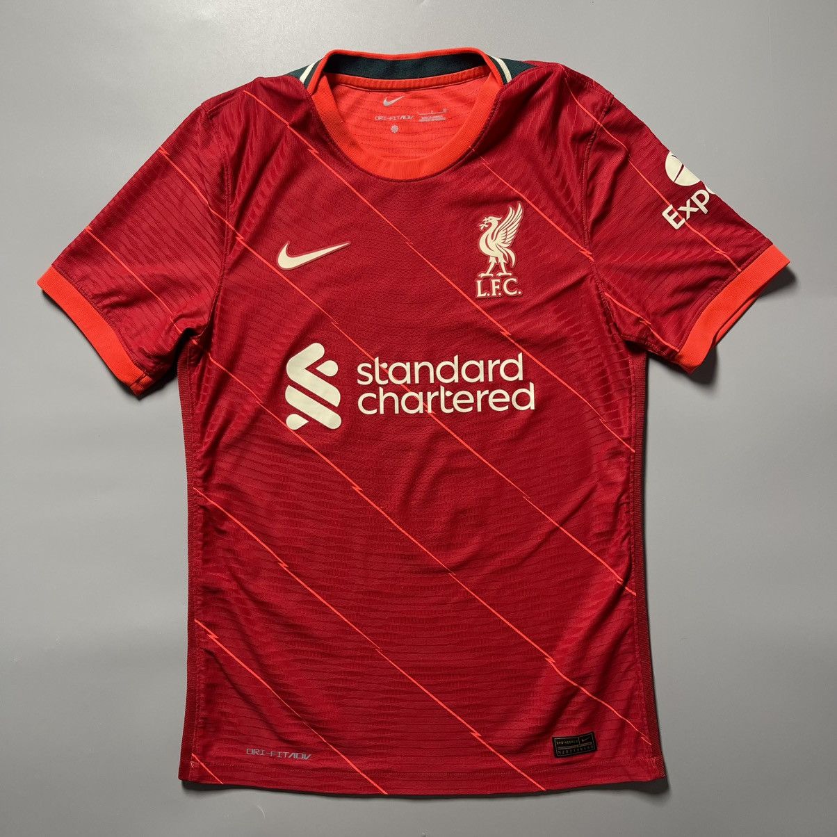 Nike × Vintage LIVERPOOL NIKE 2021/2022 FOOTBALL HOME JERSEY #11 SALAH Size US S / EU 44-46 / 1 - 2 Thumbnail