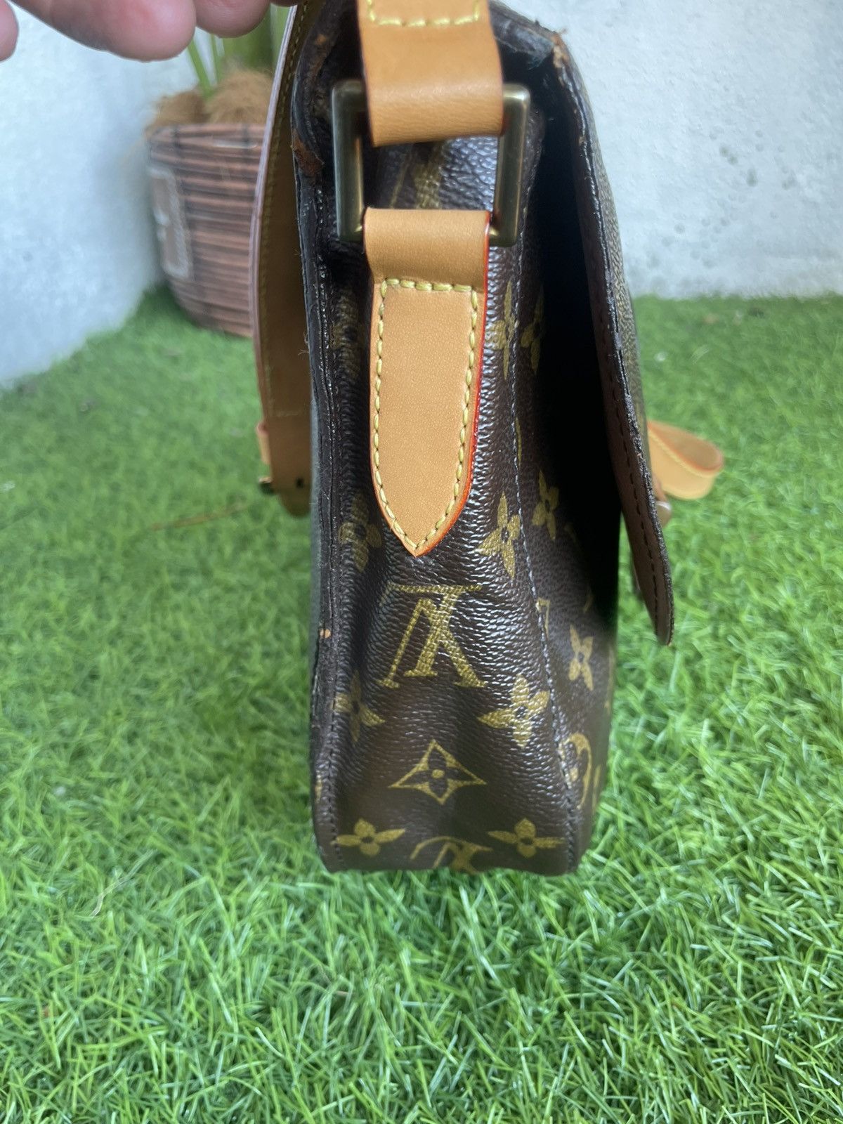 Louis Vuitton Authentic LOUIS VUITTON Saint Cloud GM Shoulder Bag Size ONE SIZE - 2 Thumbnail