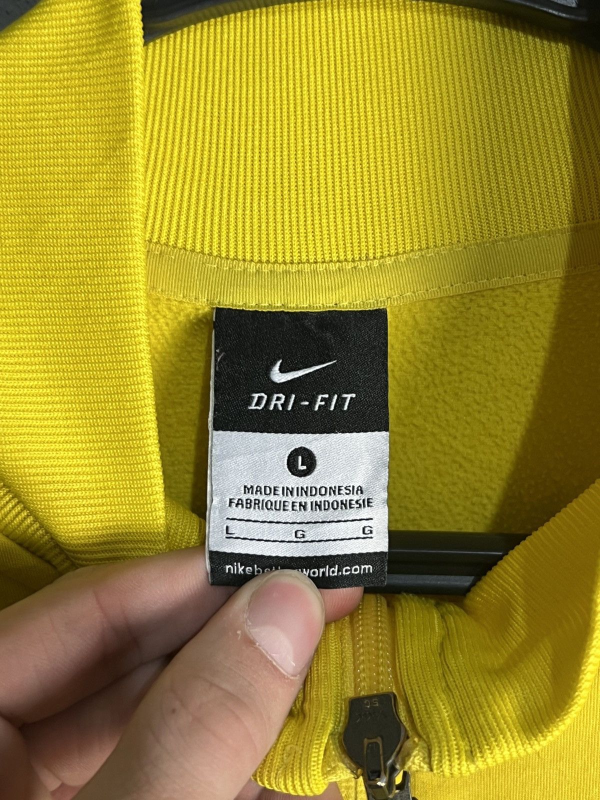 Nike Vintage Nike Barcelona Zip Hoodie Size US L / EU 52-54 / 3 - 7 Thumbnail