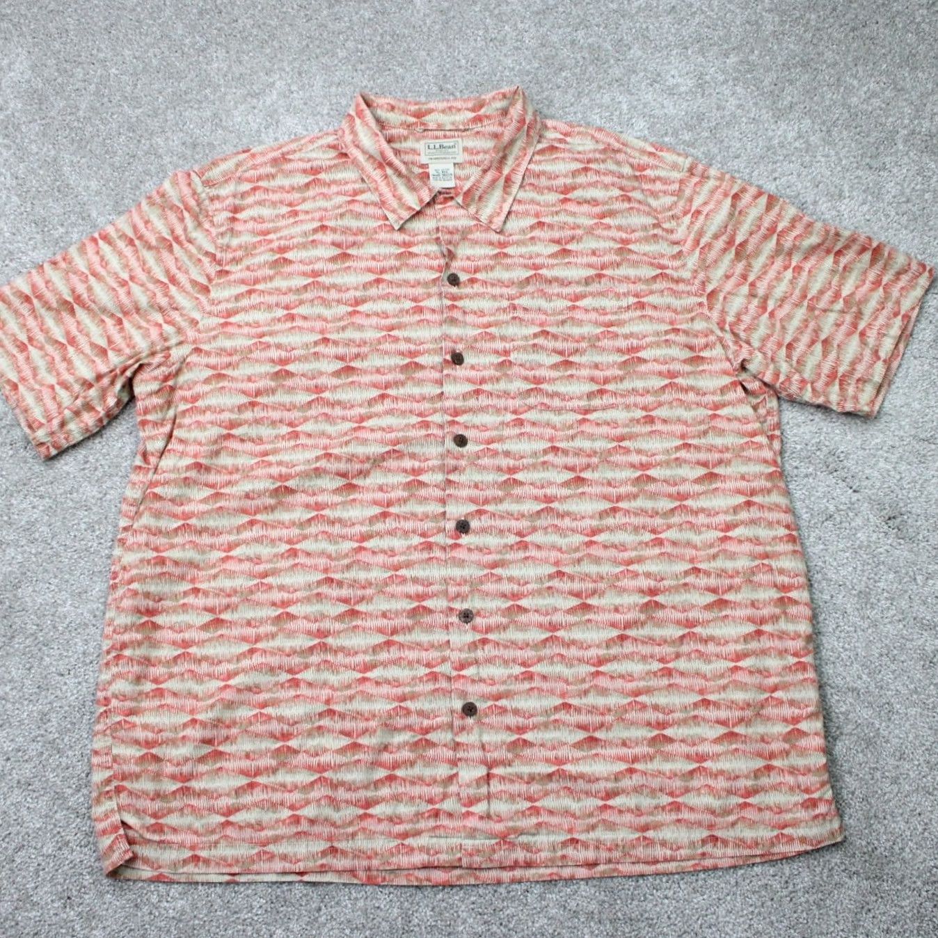 Vintage L.L. Bean Tropics Shirt Mens XL - Reg Red/Beige 100% Cotton Short Sleeve Button-Up Size US XL / EU 56 / 4 - 2 Thumbnail