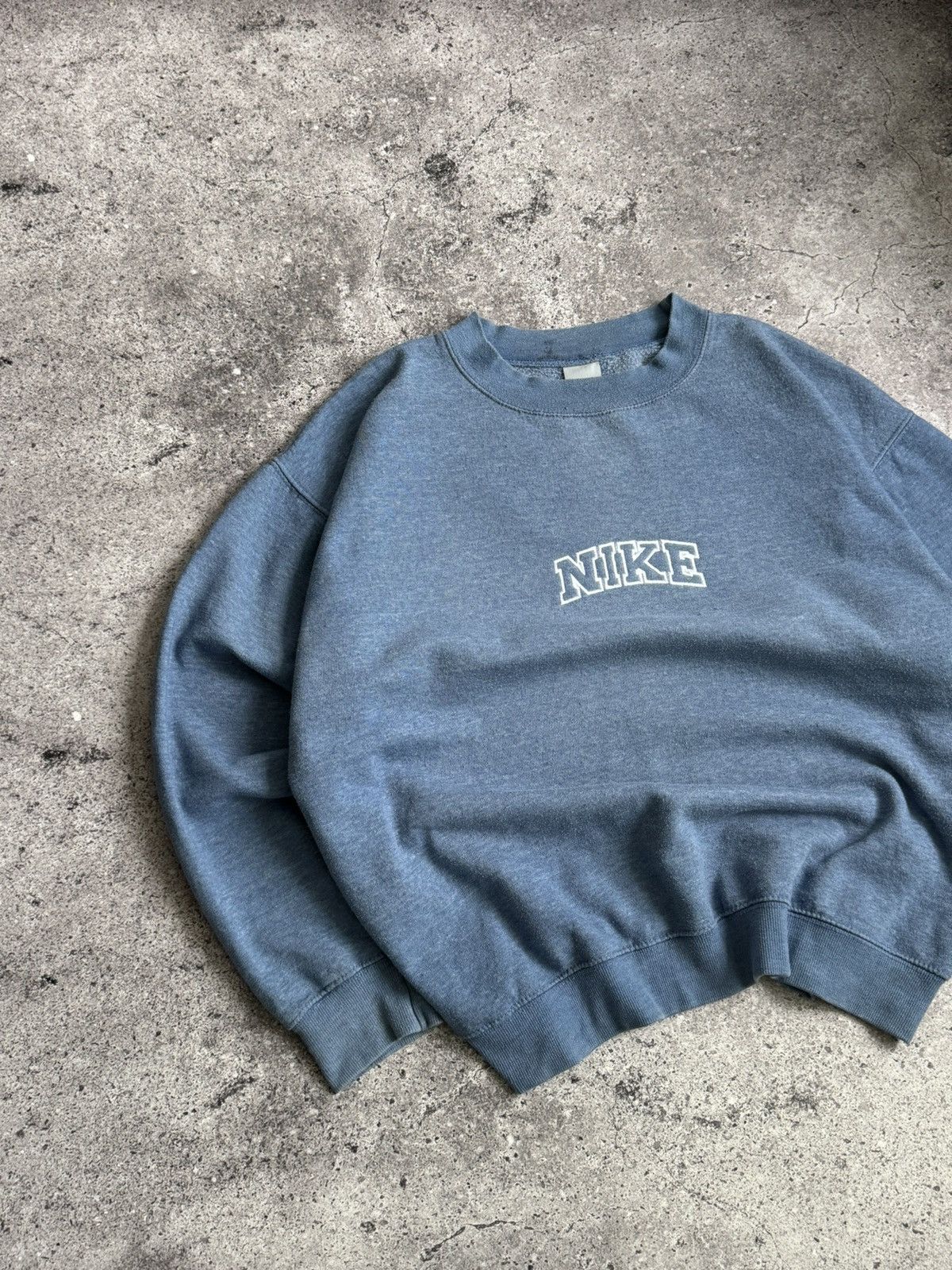 Nike × Vintage Vintage Nike oversized center logo Y2K sweatshirt Size US XL / EU 56 / 4 - 7 Thumbnail