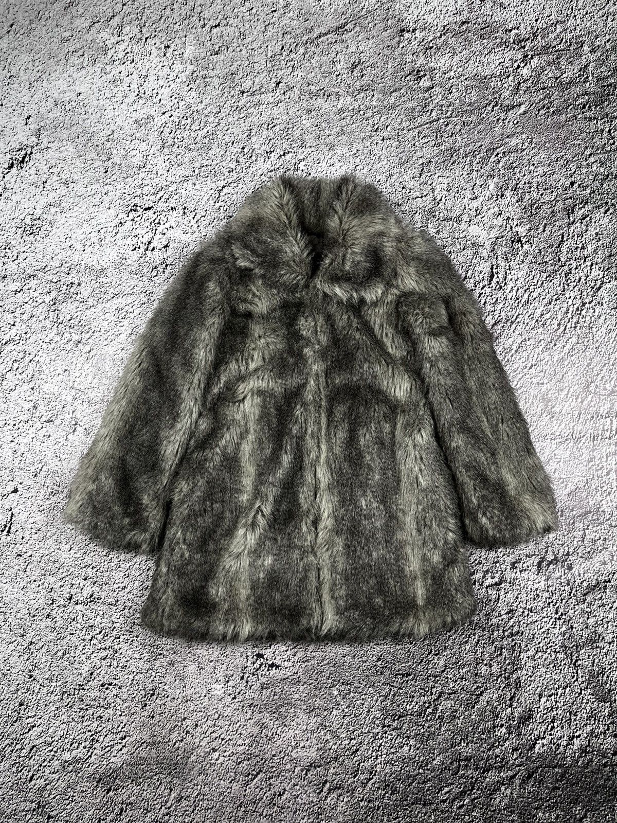 Vintage Y2K elongated fur faux coat luxury 00s style M