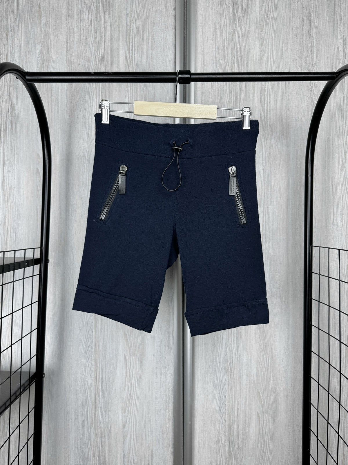 Burberry Burberry Established 1856 navy blue tightened shorts size S Size 28" / US 6 / IT 42 - 1 Thumbnail