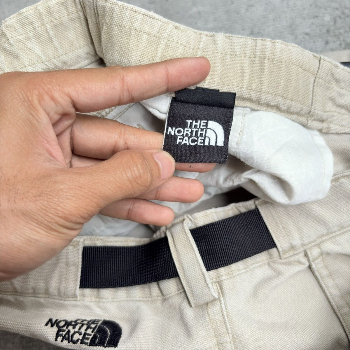 The North Face CARGO SHORT PANTS THE NORT FACE Size US 34 / EU 50 - 4 Thumbnail