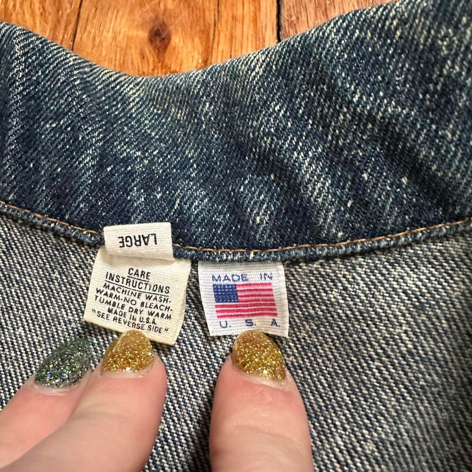 Vintage Acid Wash Denim Jacket Endangered Species Panda Embossed L Size US L / EU 52-54 / 3 - 4 Thumbnail