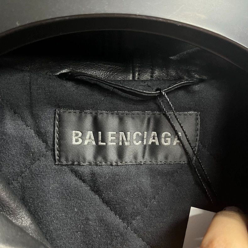 Balenciaga Balenciaga latest Blizzard series solid color hooded long s Size US M / EU 48-50 / 2 - 2 Thumbnail