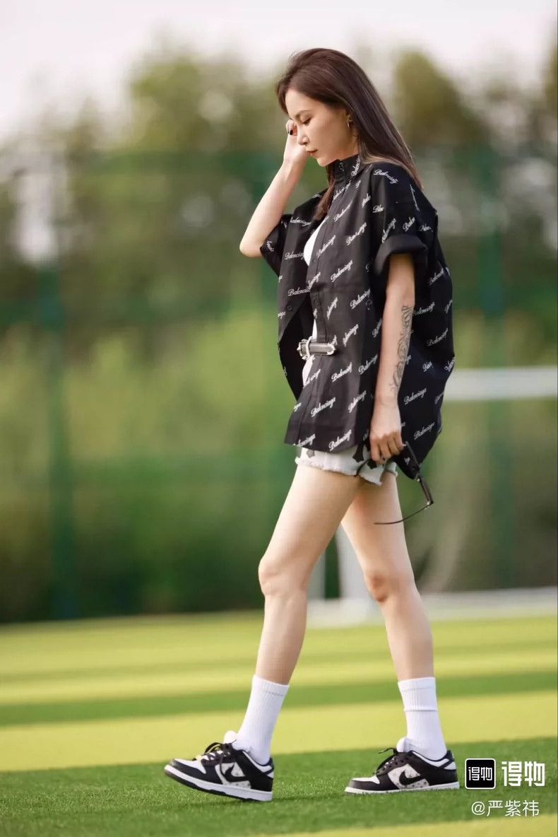 Balenciaga Balenciaga size 34 Black and white full printed short slee Size XS / US 0-2 / IT 36-38 - 7 Thumbnail