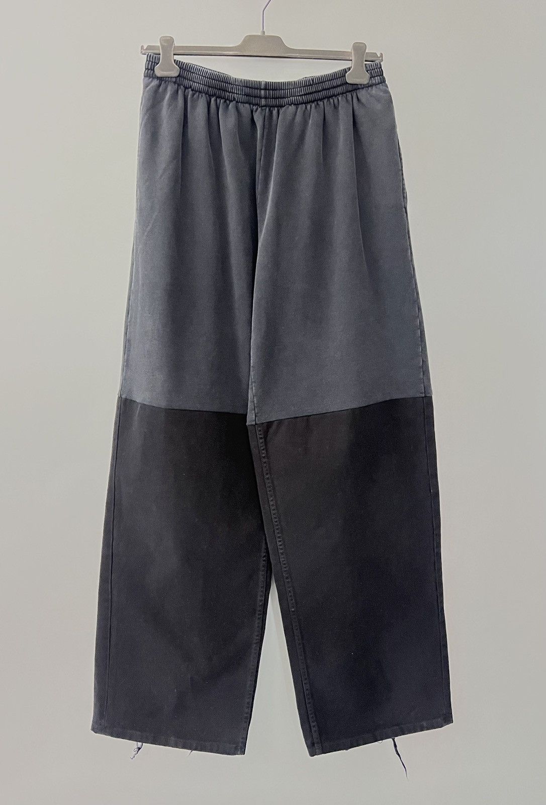 Balenciaga 🔥$2.8K VALUE🔥Balenciaga Patched Sweat Pants Size US 32 / EU 48 - 4 Thumbnail