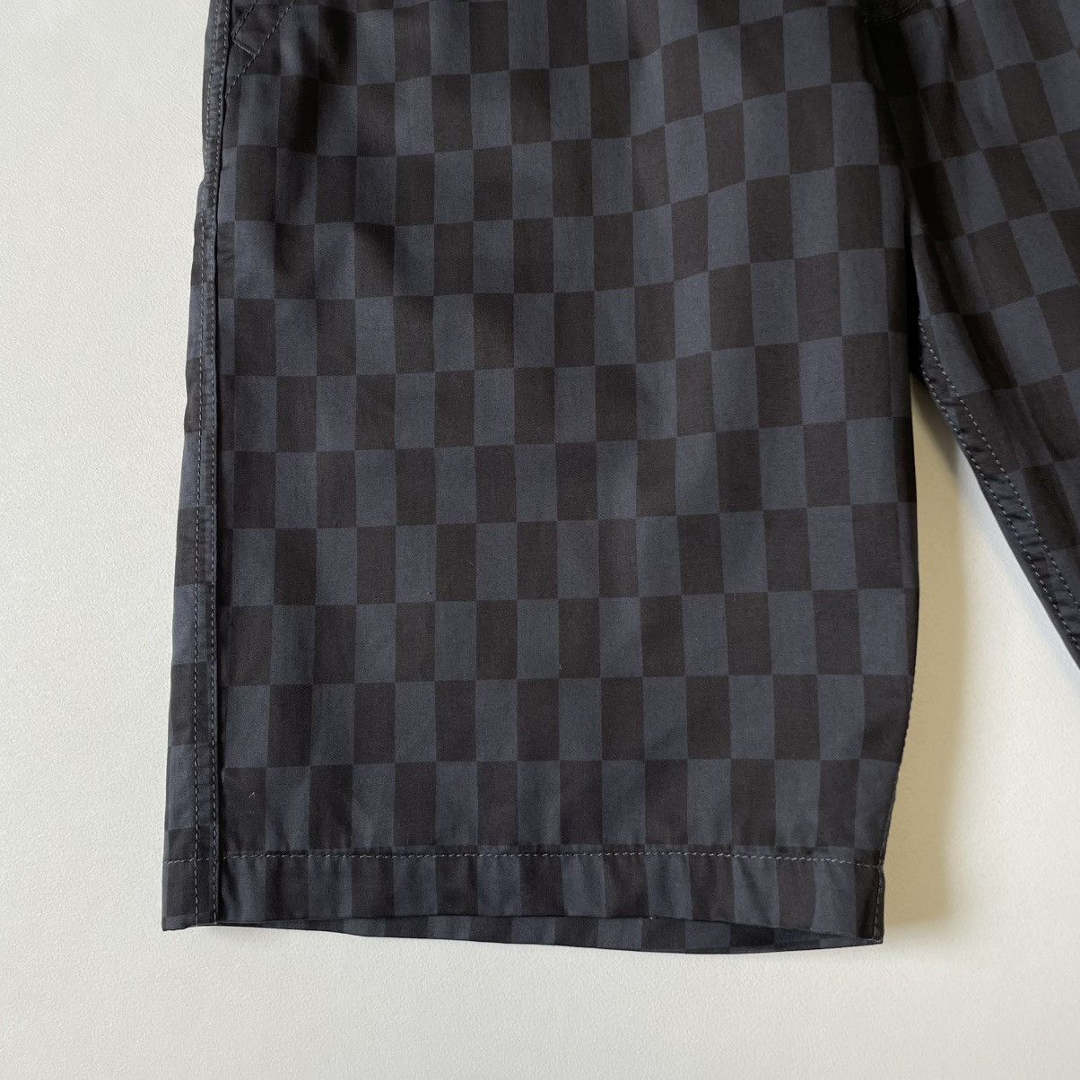 Comme des Garcons ‘Checkerboard Print’ Baggy Utility Shorts Size US 32 / EU 48 - 9 Thumbnail
