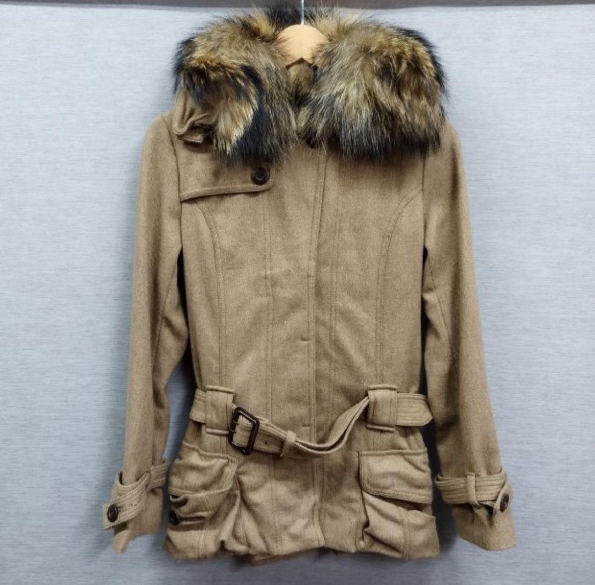 Japanese Brand GOA Fur neck tan coat Size US S / EU 44-46 / 1 - 1 Thumbnail