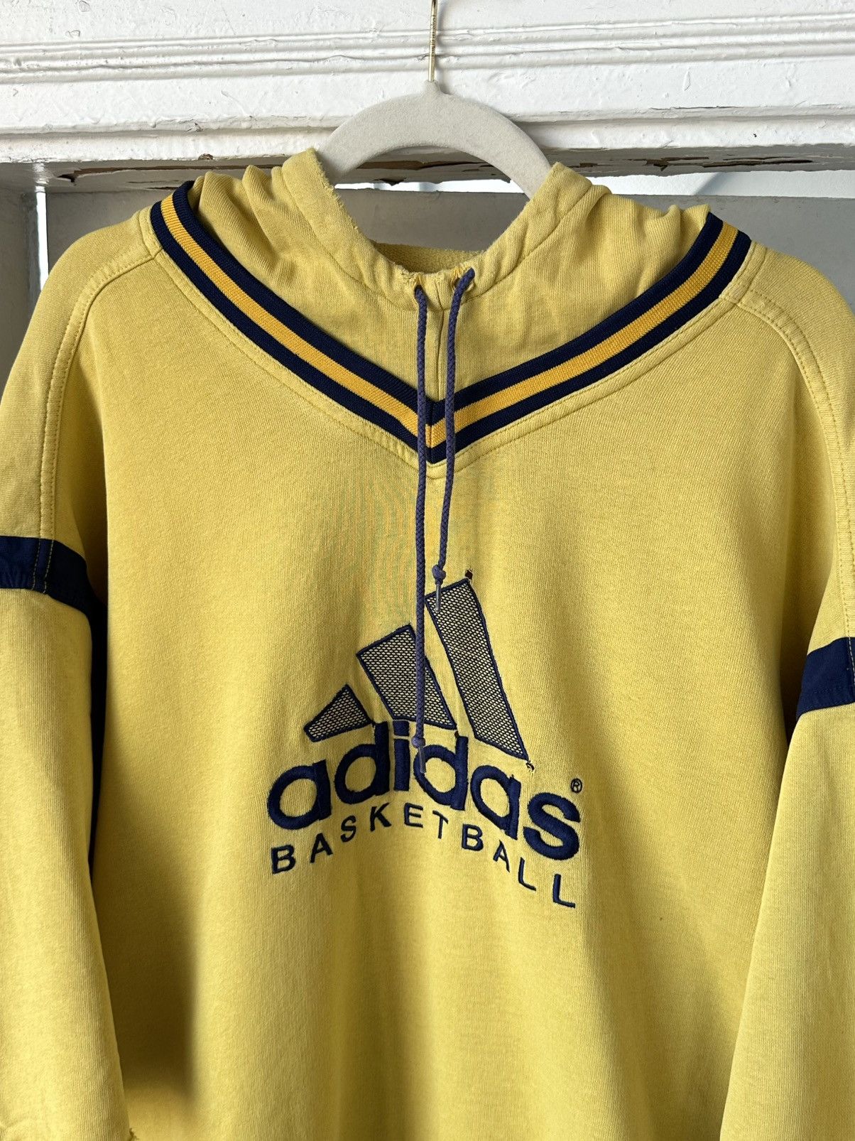 Vintage Vintage 90s Adidas Basketball Yellow Torn Oversized Hoodie Size US L / EU 52-54 / 3 - 3 Thumbnail