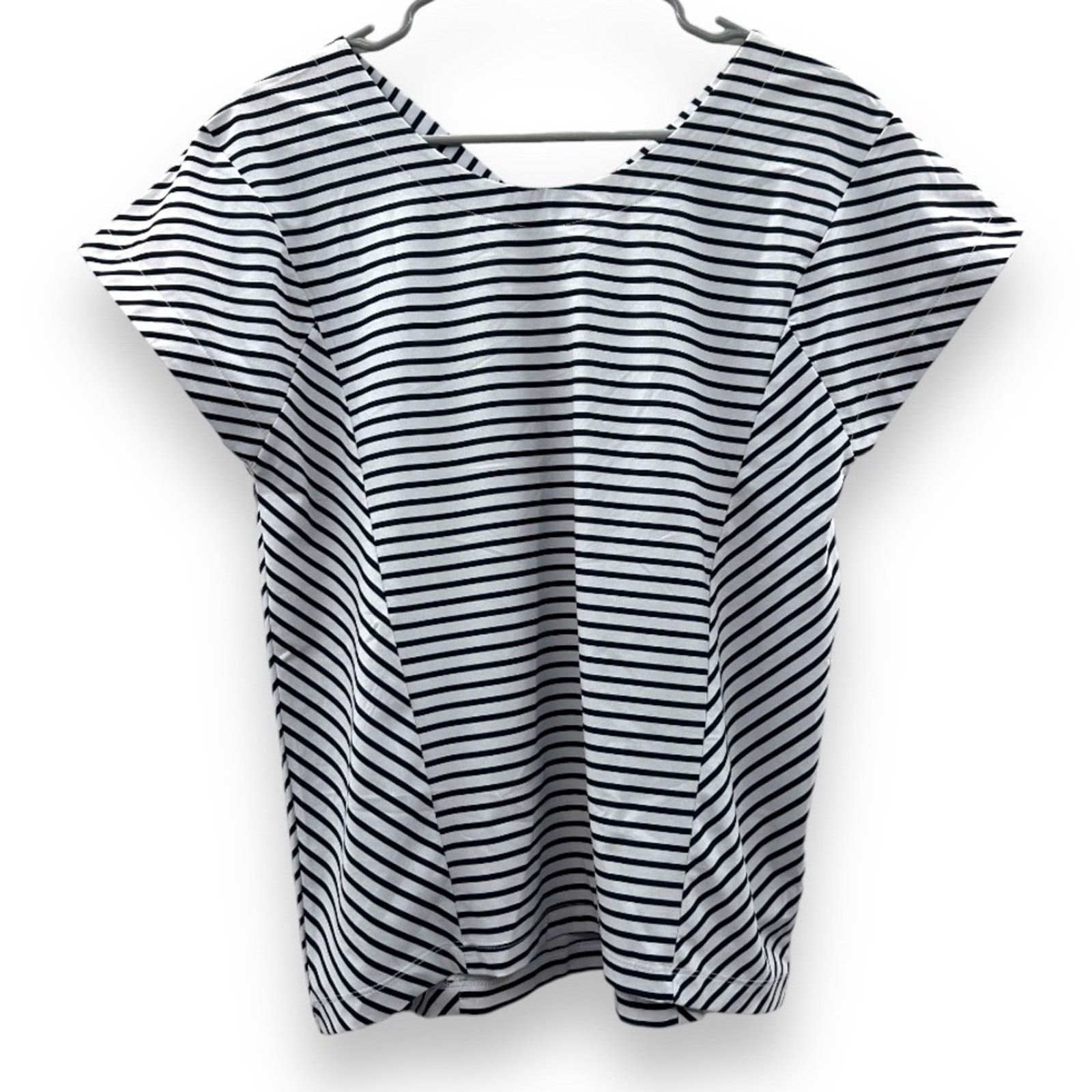 Helly Hansen Helly Hansen Black & White Striped Strappy Back Top Size M Size M / US 6-8 / IT 42-44 - 1 Thumbnail
