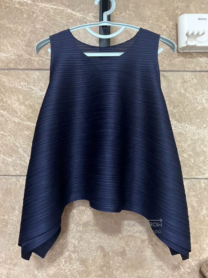 Issey Miyake Issey Miyake Blue Tank Top Size L / US 10 / IT 46 - 1 Thumbnail