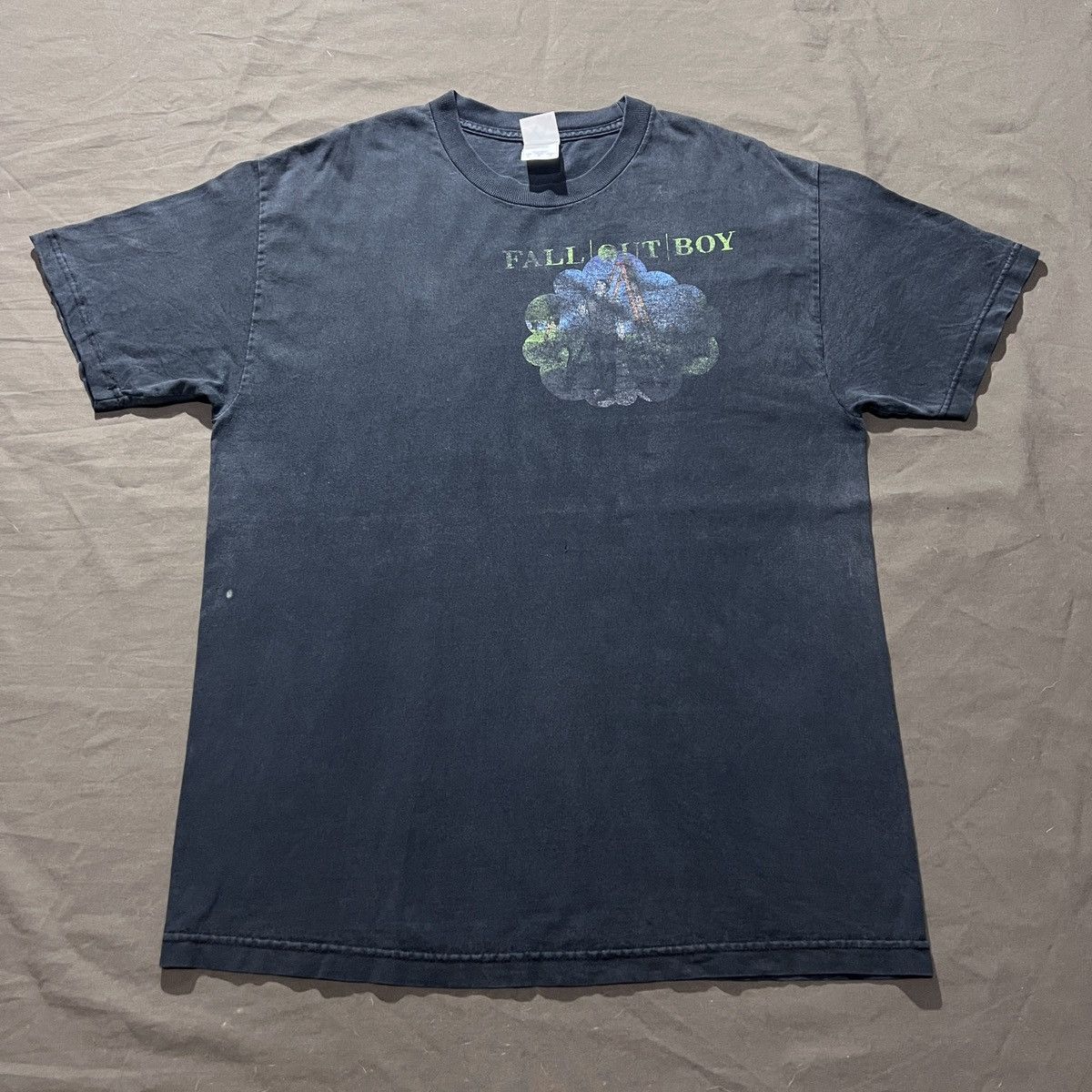 Band Tees Vintage Y2K Fall Out Boy Tour Tee Faded Alternative rock Emo Size US L / EU 52-54 / 3 - 6 Thumbnail