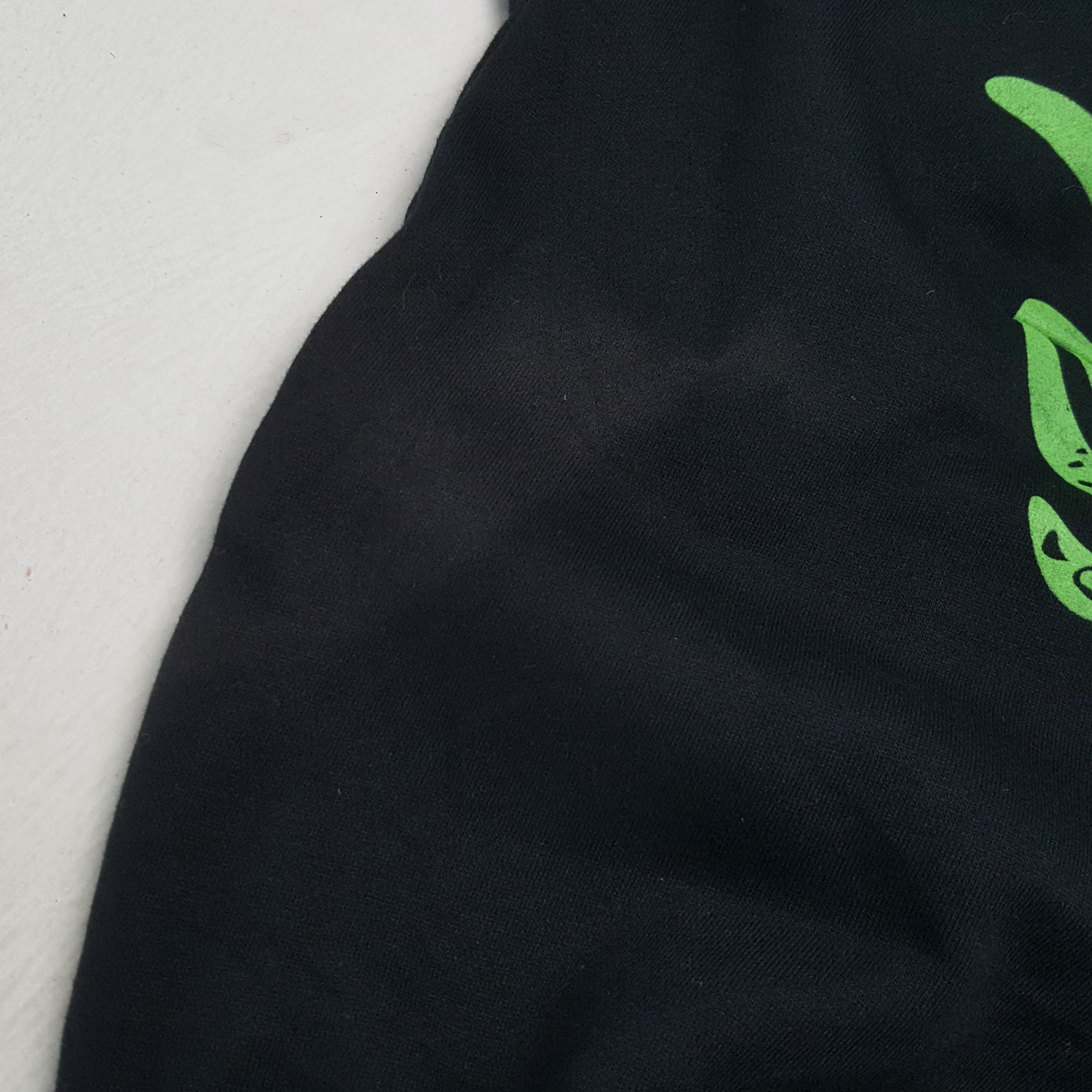 Vintage Vintage JEBUST Japanese Fashion Brand Sweatshirts Size US L / EU 52-54 / 3 - 7 Thumbnail