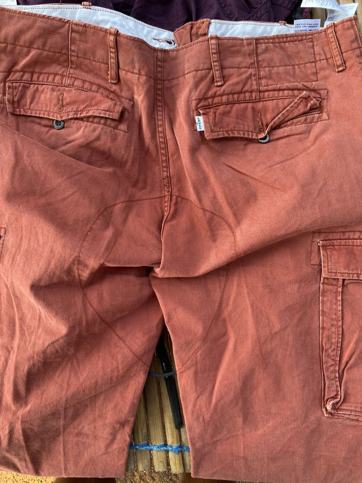 Levi's Levi’s Cargo Pants Red Brick Utility Workwear Size US 40 / EU 56 - 2 Thumbnail