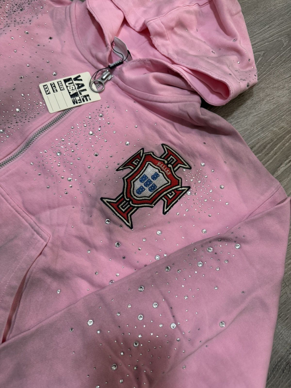 Vale Vale Venus Pink Crystal Stone Zip Up Size Large Size US L / EU 52-54 / 3 - 4 Thumbnail
