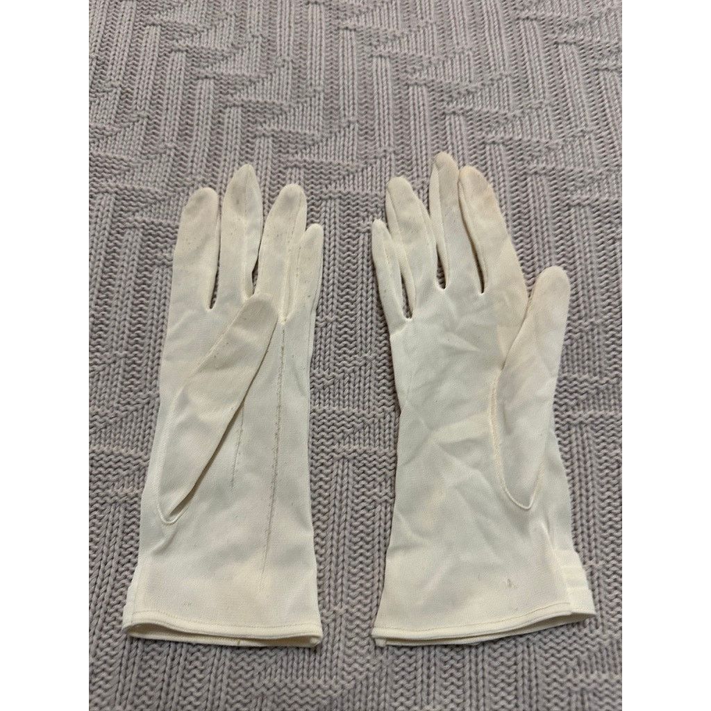Vintage Vintage white fabric wrist length gloves READ Size ONE SIZE - 3 Thumbnail