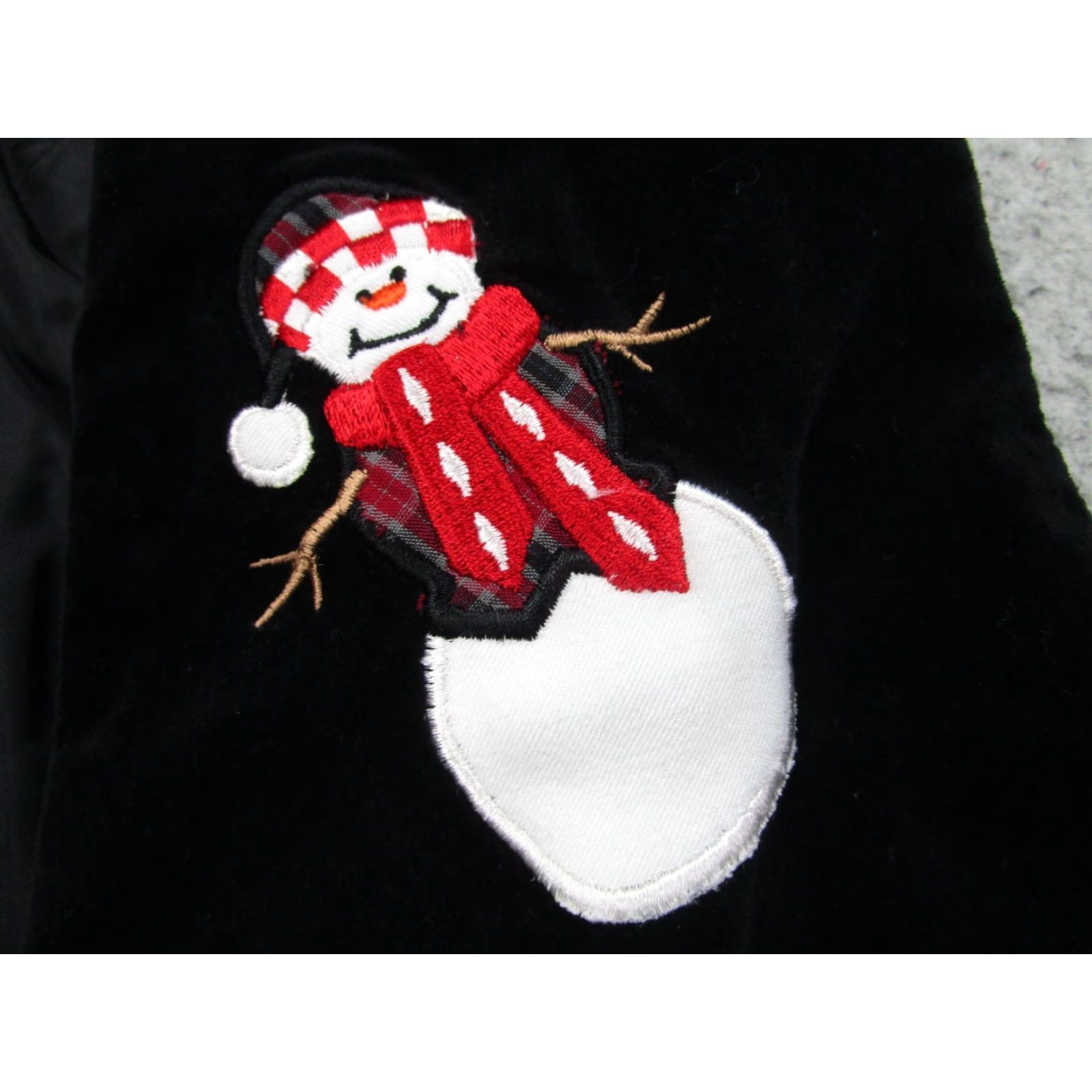 Vintage VINTAGE Karen Scott Vest Women S Black Velvet Snowman Snowflake 90s Christmas Winters Snowmen Embroidered Button Sleeveless Adult Womens Size S / US 4 / IT 40 - 3 Thumbnail