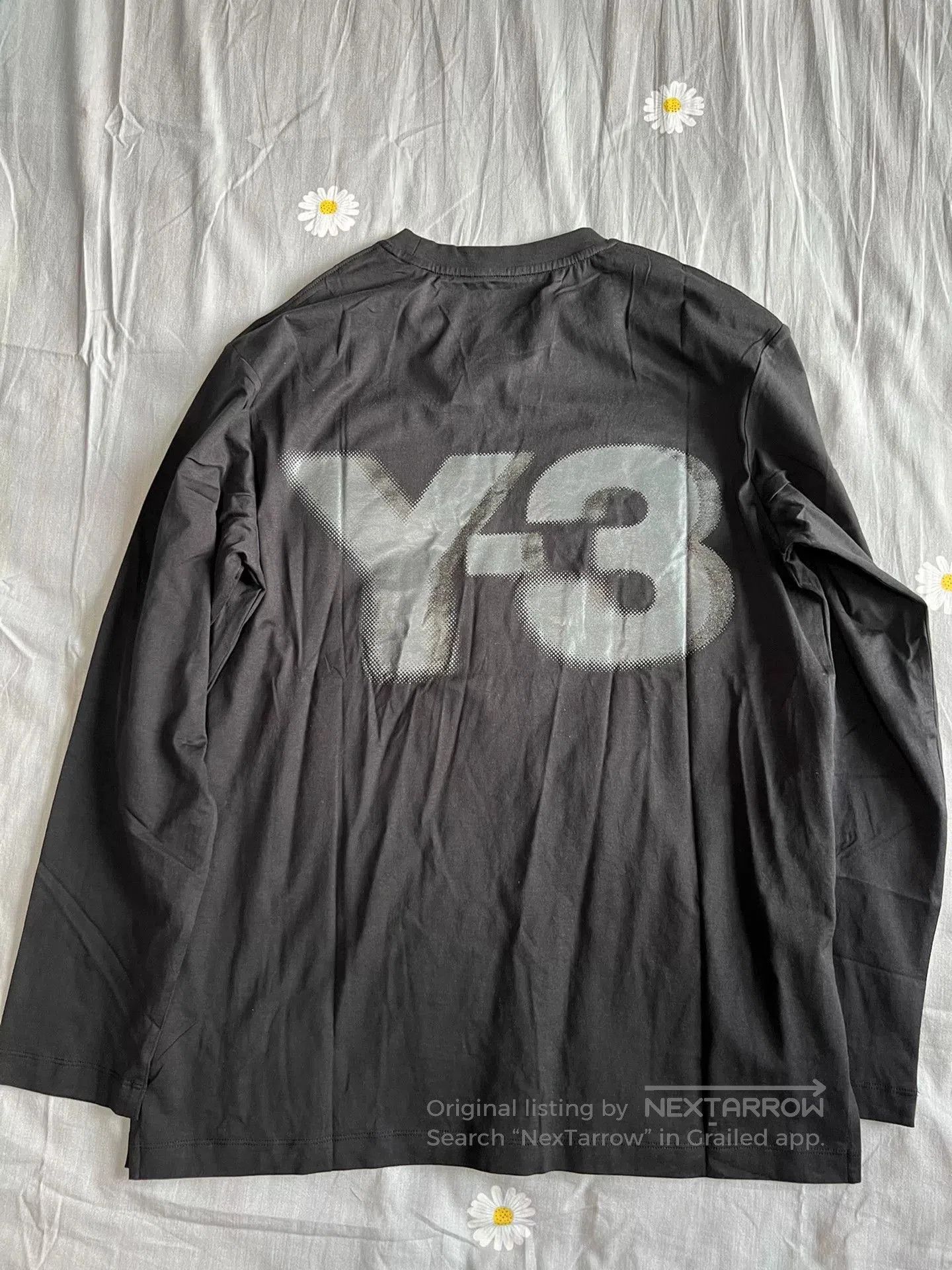 Y-3 Y-3 Men's Long Sleeve T-Shirt. Size US S / EU 44-46 / 1 - 5 Thumbnail